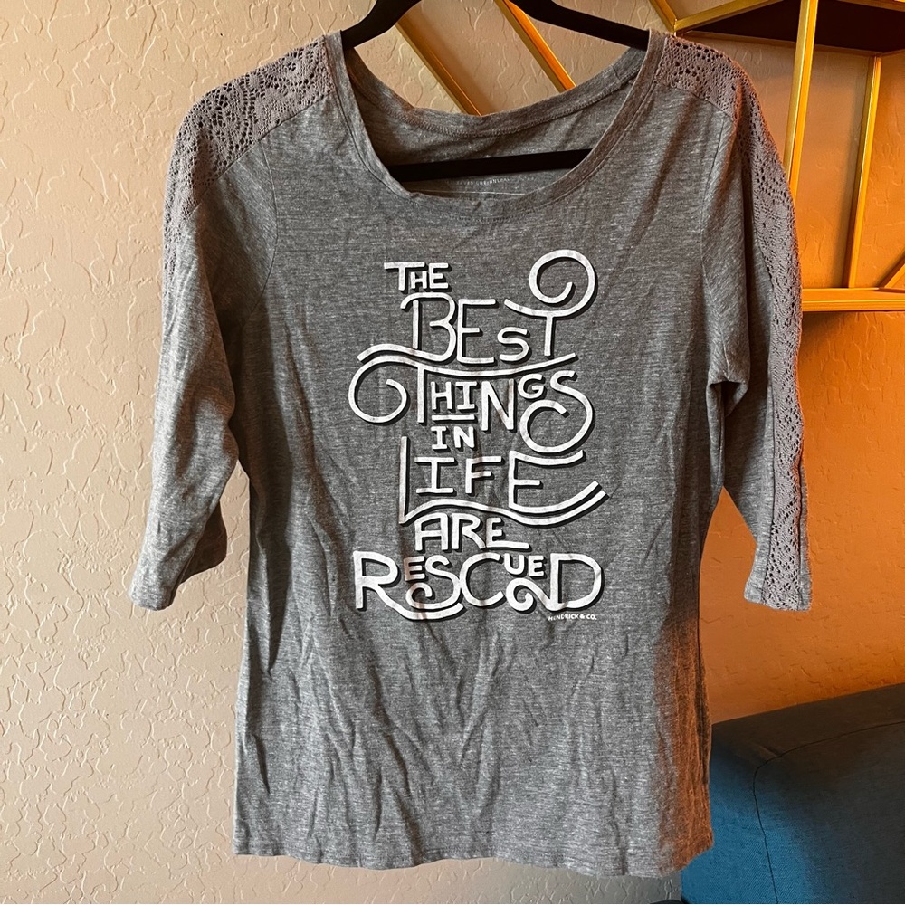 FLAW Hendrick and Co Animal Charity Rescue Gray Tee Shirt Lace Sleeves size L